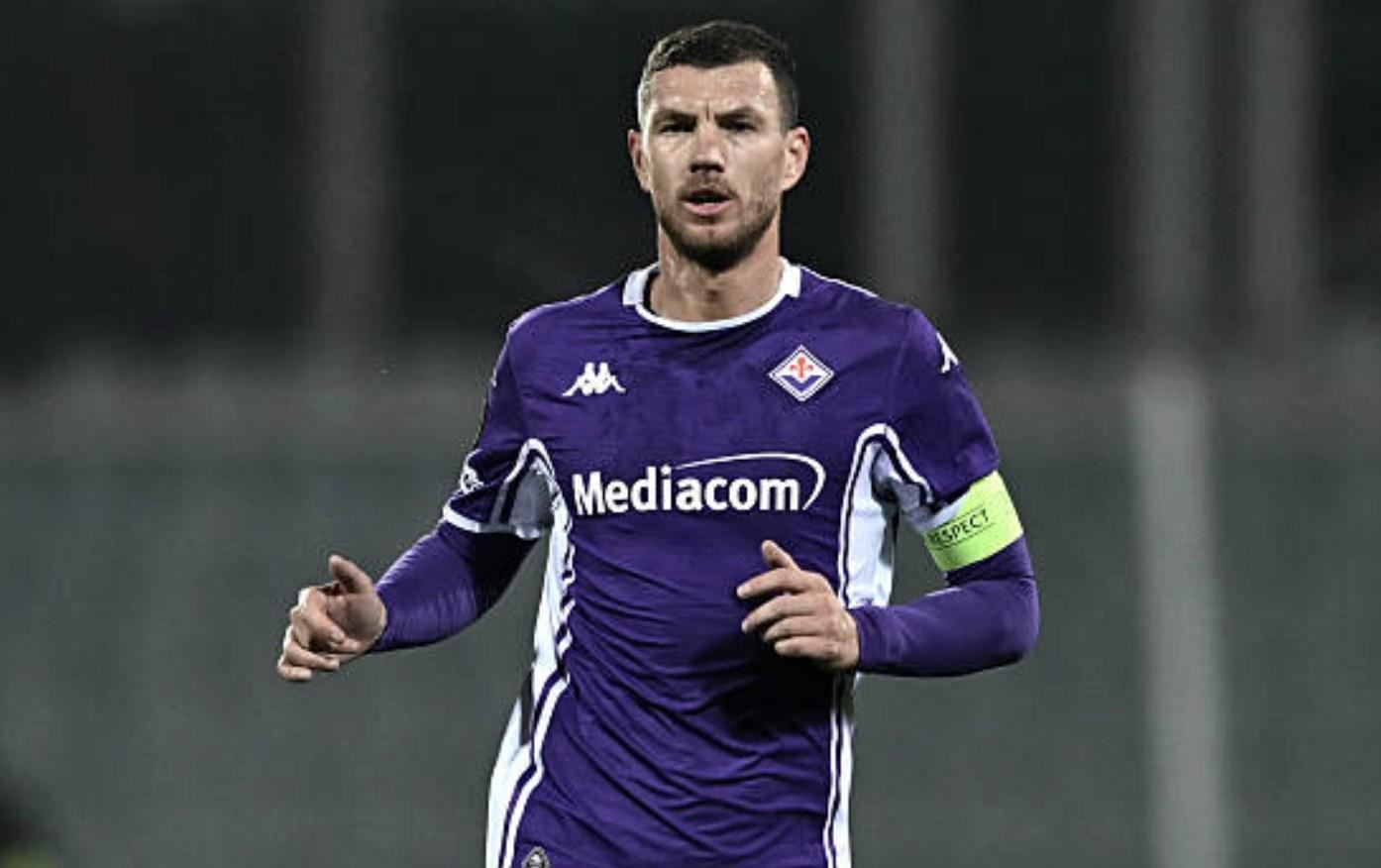 目前年薪超200万欧，德天空：哲科去沙尔克04的最大障碍是钱