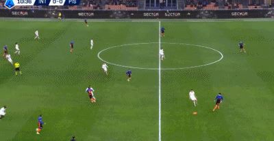 半场战报:国米连追三球3-2比萨,劳塔罗破门,泽林斯基点射